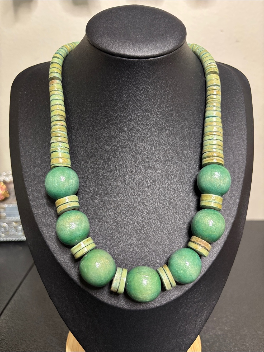 Boho Vintage Green Wood Beaded Statement Necklace - Women Jewelry